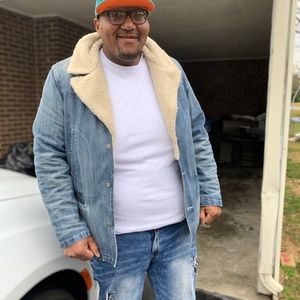 Meet your Posher, Eric